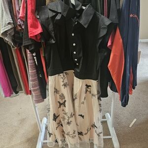 Elegant Black and Cream Dress with Floral Embroidery